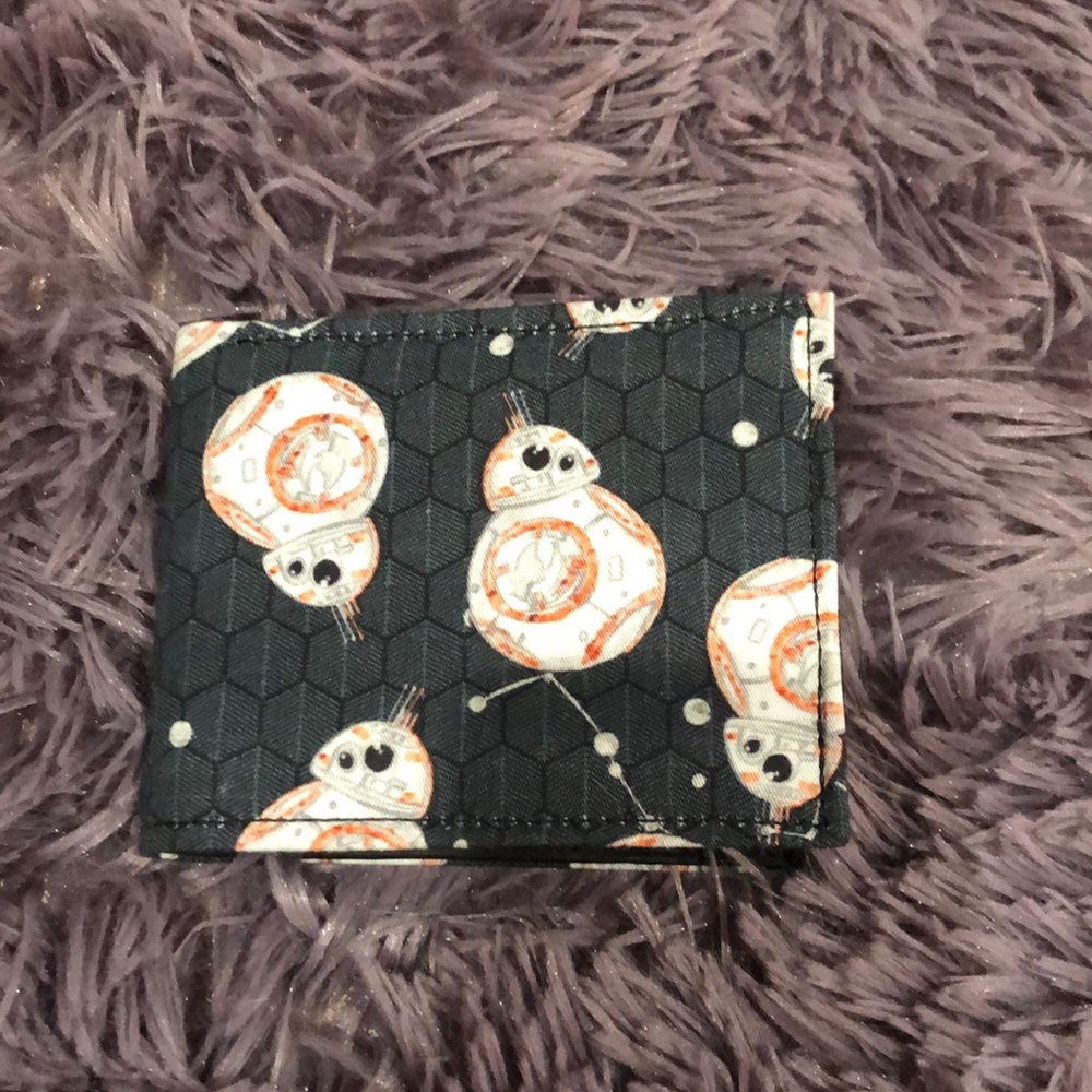 New Bi fold wallet BB8 honeycomb